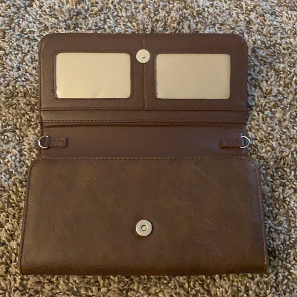 Wallet - Picture 2 of 6